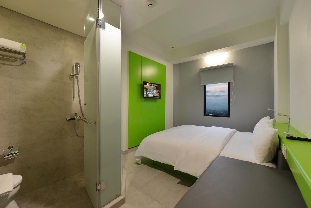 Pop! Hotel Timoho Джокьякарта Экстерьер фото