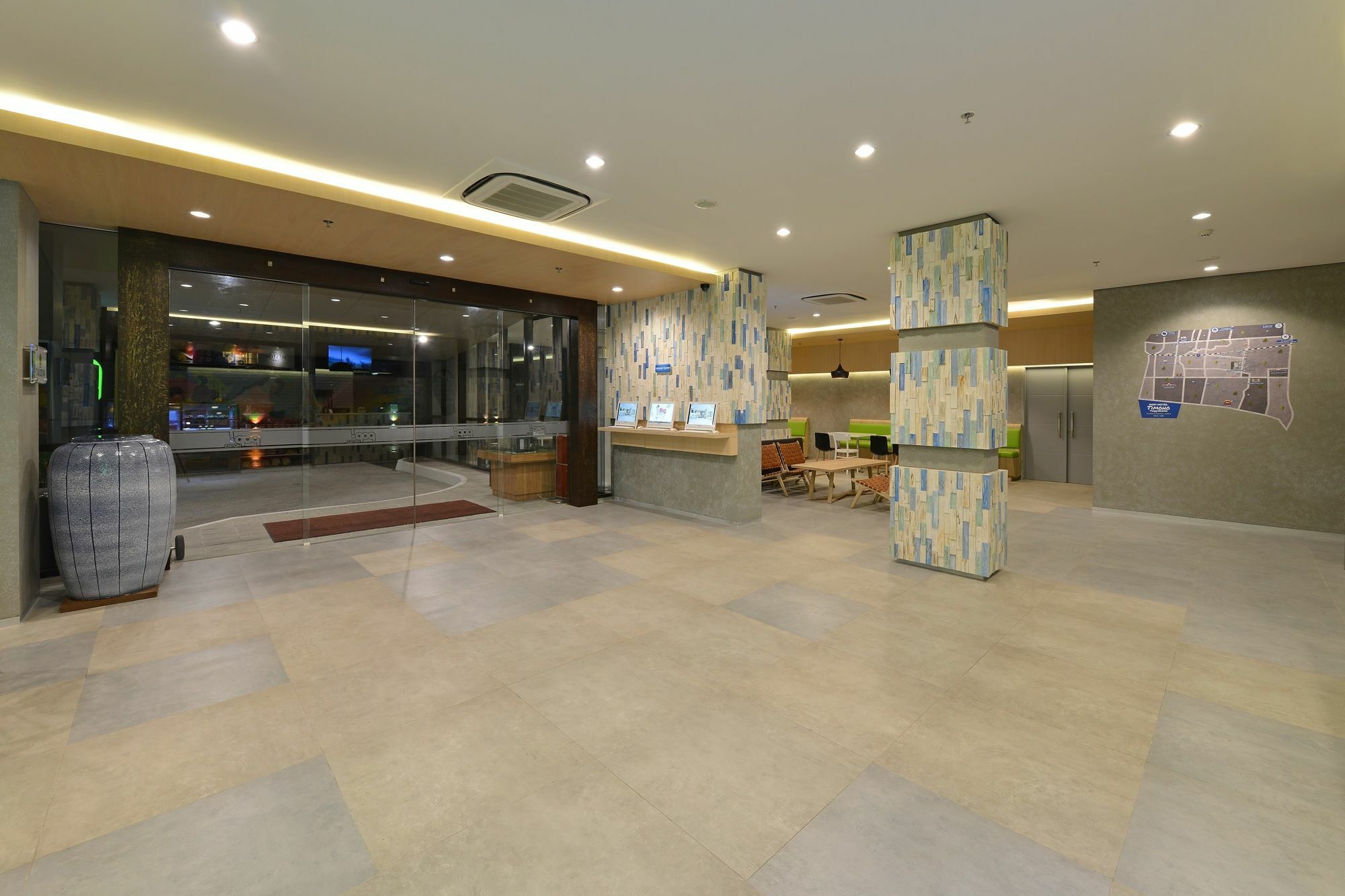 Pop! Hotel Timoho Джокьякарта Экстерьер фото